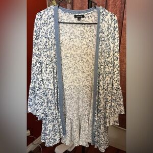 Torrid Blue and White Floral Kimono